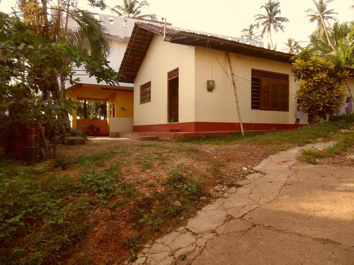 Allan Guest Mirissa Banduramulla Exterior foto
